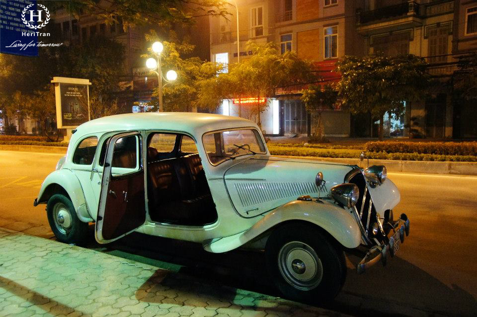 Xe_Cổ_Citroen_Traction_Avant_du_lich_su_kien